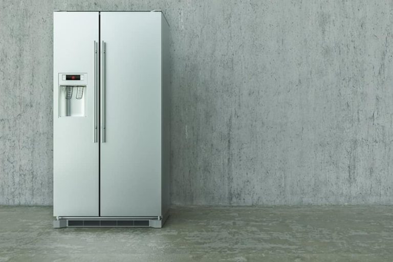 Does a Freezer in the Garage Use More Electricity? Find Out the Power Savings!