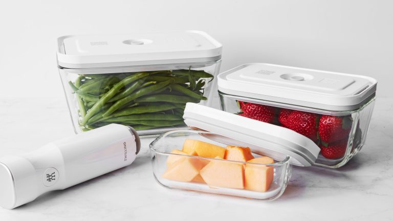 Freezer Bags Vs Vacuum Seal: Which is the Ultimate Food Preservation Method?