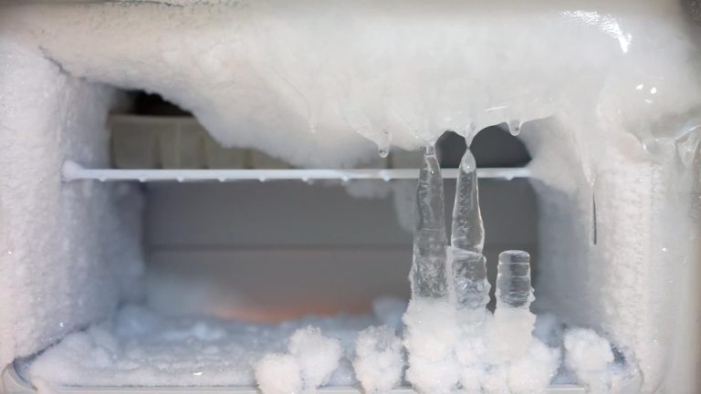 How to Get Ice Out of Freezer Without Defrosting: Quick Tips